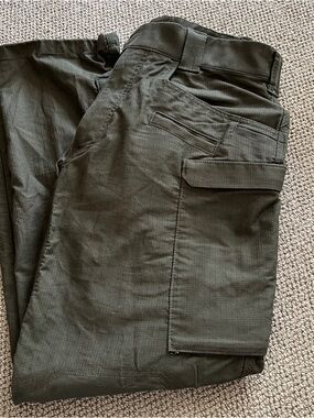First Tactical Men's Cargo Pants-size 34/32